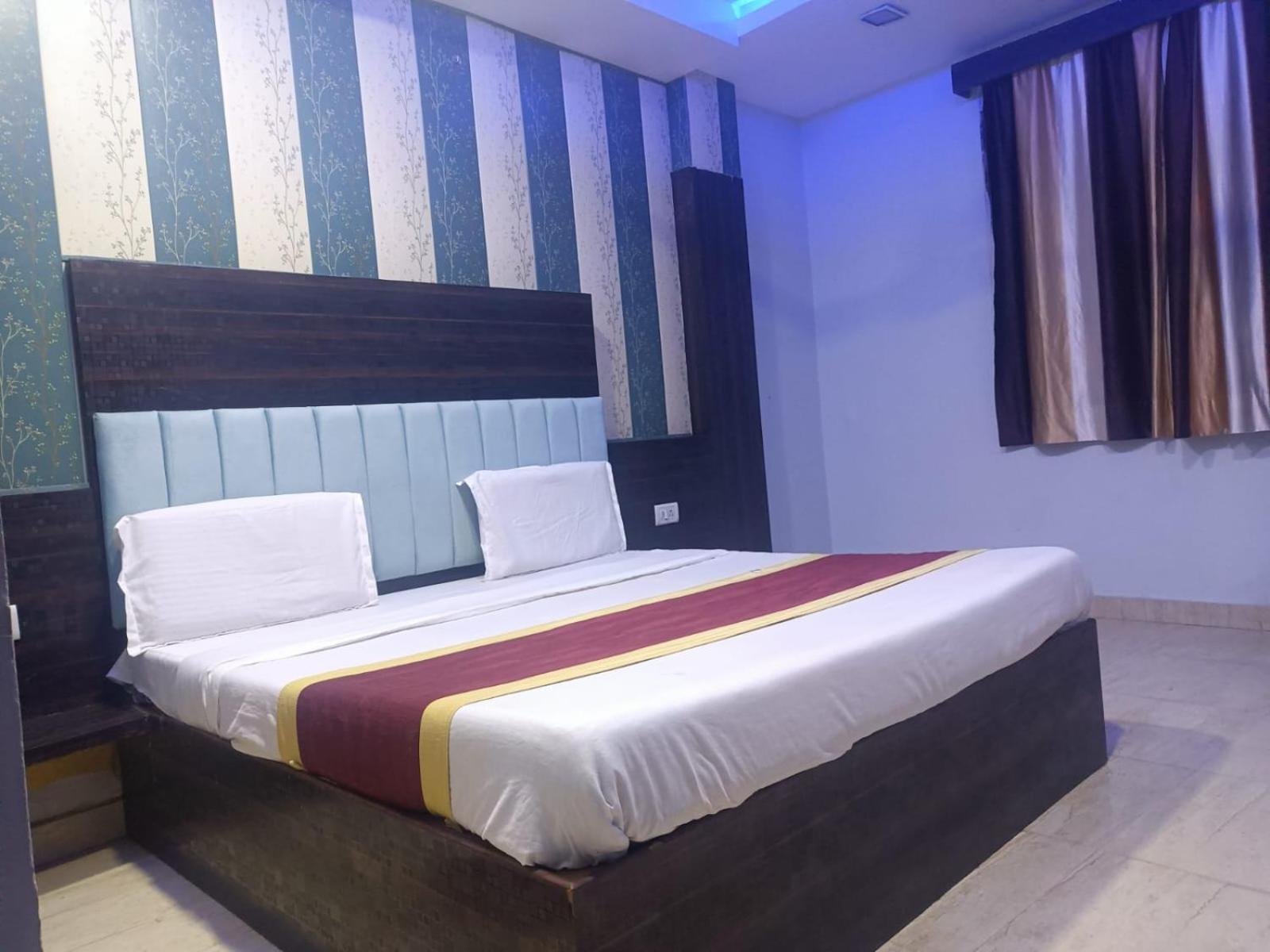 Hotel Park Avenue Lucknow Zimmer foto